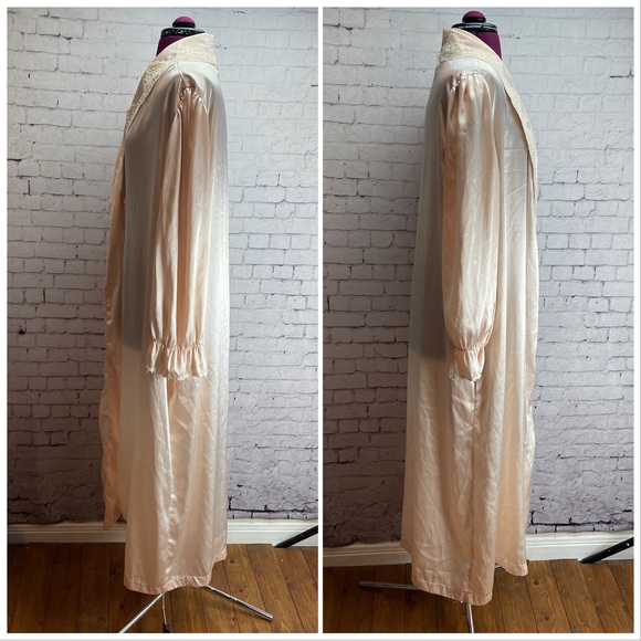 Vintage Alexandra Nicole satin robe light pink with cream lace size large - Picture 2 of 5
